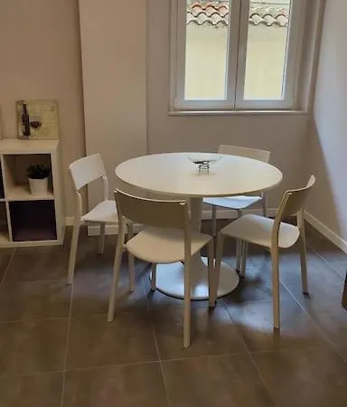 דירה 109c Mezzocannone Cozy Centro Storico נאפולי